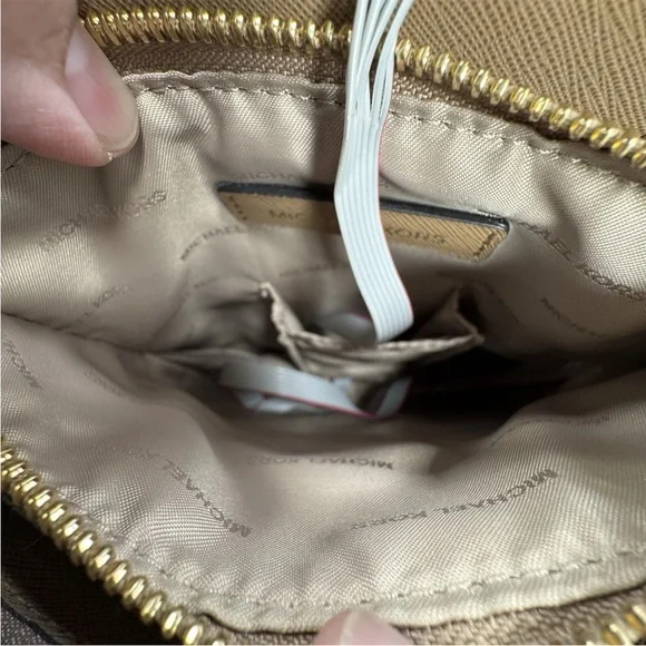 Michael Kors Lights Up Black Mercer Tote EXTREMELY RARE - Picture 12 of 13